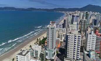 Imagem 2: 3 dormitórios, 3 suíte, 4 banheiro, 4 vagas na garagem, 260M² de Área Construída