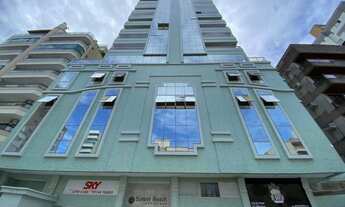 Imagem: 3 dormitórios, 3 suíte, 4 banheiro, 2