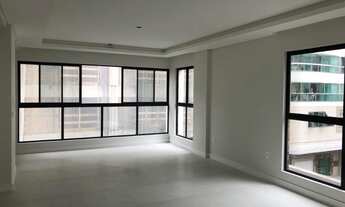 Imagem 6: 3 dormitórios, 3 suíte, 4 banheiro, 2 vagas na garagem, 125M² de Área Construída