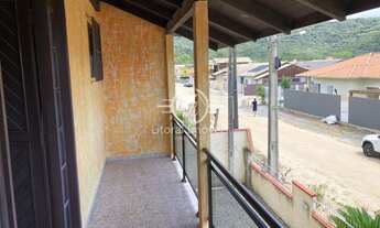 Imagem 7: 4 dormitórios, 1 suítes, 3 banheiro, 1 vaga na garagem, 150M² de Área Construída