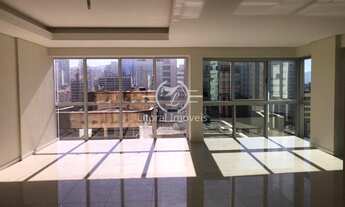 Imagem 2: 4 dormitórios, 4 suíte, 2 vagas na garagem, 237M² de Área Construída, 237M² de Área Total