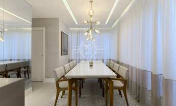 Imagem 4: 4 dormitórios, 4 suíte, 5 banheiro, 8 vagas na garagem, 308M² de Área Construída