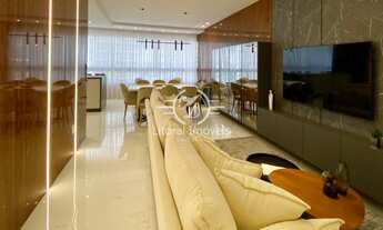 Imagem 2: 4 dormitórios, 4 suíte, 5 banheiro, 3 vagas na garagem, 197M² de Área Construída