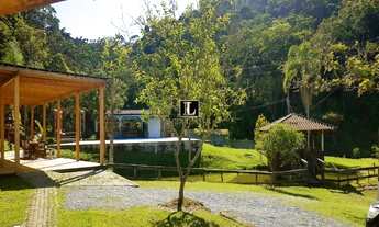 Imagem: 3 dormitórios, 1 suítes, 2 banheiro, 14600M²