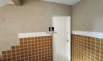 Imagem 2: 2 dormitórios, 1 banheiros, 1 vaga na garagem, 100M² de Área Construída, 100M² de Área Tot