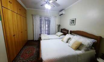 Imagem 2: 3 dormitórios, 3 suíte, 5 banheiro, 2 vagas na garagem