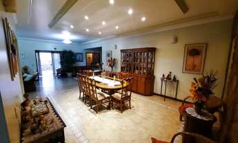 Imagem 6: 3 dormitórios, 3 suíte, 5 banheiro, 2 vagas na garagem