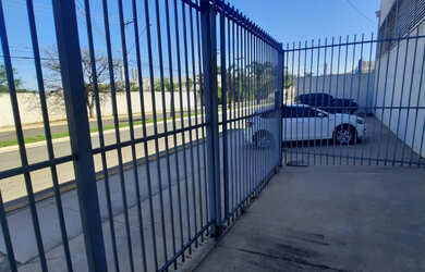 Imagem 7: 3 banheiro, 9 vagas na garagem