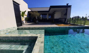 Imagem: 4 dormitórios, 4 suíte, 5 banheiro, 4