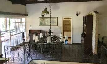 Imagem 2: 6 dormitórios, 1 suítes, 4 banheiro, 3 vagas na garagem, 6900M² de Área Total