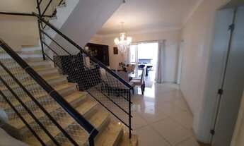 Imagem 3: 3 dormitórios, 3 suíte, 4 banheiro, 2 vagas na garagem, 250M² de Área Total