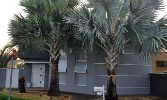 Imagem: 4 dormitórios, 3 suíte, 2 vagas na garagem