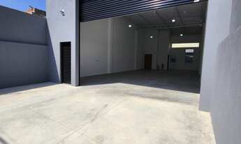 Imagem: 2 banheiro, 3 vagas na garagem