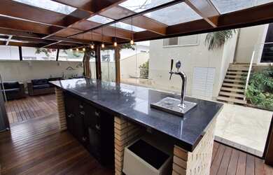 Imagem 4: 4 dormitórios, 3 suíte, 6 vagas na garagem