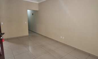 Imagem 4: 2 dormitórios, 1 banheiros, 2 vagas na garagem