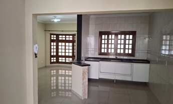 Imagem: 2 dormitórios, 1 banheiros, 2 vagas na