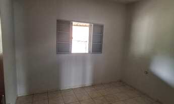 Imagem 4: 2 dormitórios, 1 banheiros, 2 vagas na garagem