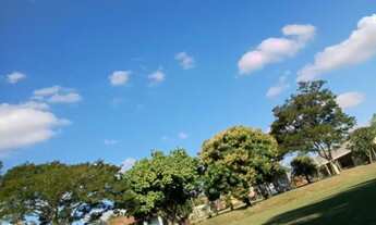 Imagem 2: 4 dormitórios, 2 banheiro, 4 vagas na garagem