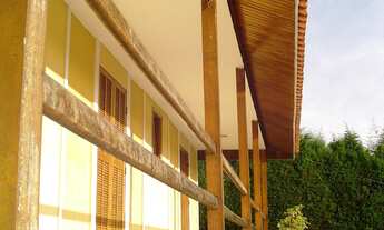 Imagem 3: 2 dormitórios, 1 suítes, 4 banheiro, 2 vagas na garagem, 341M² de Área Construída