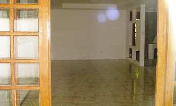 Imagem 7: 2 dormitórios, 1 suítes, 4 banheiro, 2 vagas na garagem, 341M² de Área Construída