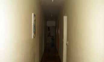 Imagem 3: 3 dormitórios, 1 suítes, 4 banheiro, 2 vagas na garagem, 248M² de Área Construída