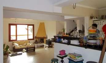 Imagem 2: 4 dormitórios, 4 suíte, 6 banheiro, 3 vagas na garagem, 364M² de Área Construída