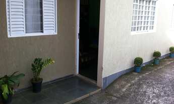 Imagem: 3 dormitórios, 1 banheiros, 2 vagas na