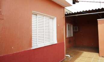 Imagem: 3 dormitórios, 1 suítes, 2 banheiro, 1