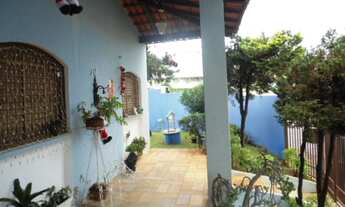 Imagem: 4 dormitórios, 1 suítes, 3 banheiro, 4