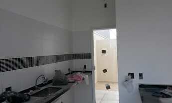 Imagem 3: 3 dormitórios, 3 suíte, 5 banheiro, 4 vagas na garagem, 227M² de Área Construída