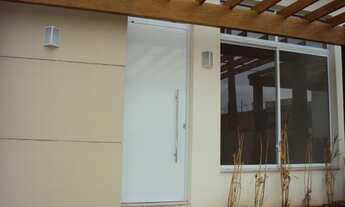 Imagem 2: 3 dormitórios, 1 suítes, 3 banheiro, 2 vagas na garagem, 85M² de Área Construída