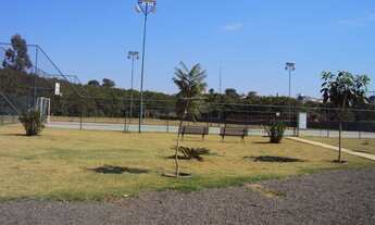 Imagem 2: 3 dormitórios, 1 suítes, 3 banheiro, 2 vagas na garagem, 145M² de Área Construída