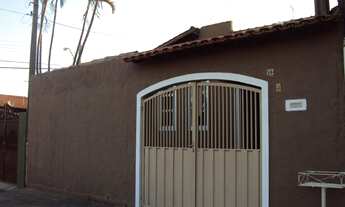 Imagem: 3 dormitórios, 1 suítes, 2 banheiro, 2