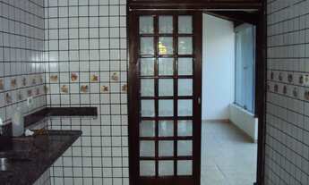 Imagem 7: 3 dormitórios, 1 suítes, 2 banheiro, 2 vagas na garagem, 157M² de Área Construída