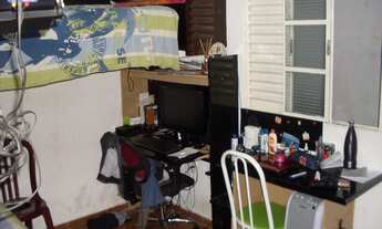 Imagem 4: 2 dormitórios, 1 banheiros, 2 vagas na garagem, 99M² de Área Construída