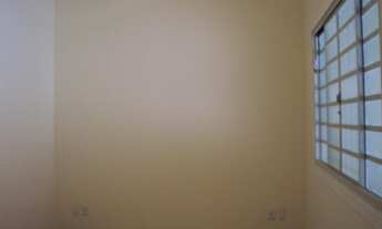 Imagem 2: 2 dormitórios, 1 banheiros, 2 vagas na garagem, 90M² de Área Construída