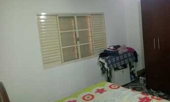 Imagem 2: 2 dormitórios, 2 banheiro, 2 vagas na garagem, 74M² de Área Construída