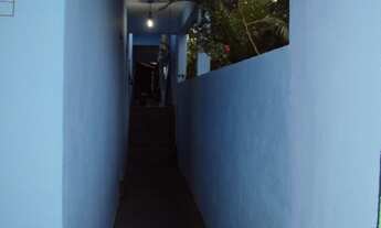 Imagem 2: 4 dormitórios, 1 suítes, 3 banheiro, 2 vagas na garagem, 158M² de Área Construída