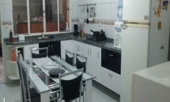 Imagem 3: 3 dormitórios, 1 suítes, 3 banheiro, 2 vagas na garagem, 120M² de Área Construída