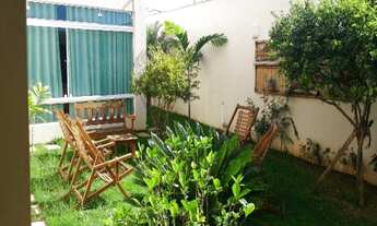 Imagem 2: 3 dormitórios, 1 suítes, 3 banheiro, 4 vagas na garagem, 315M² de Área Construída