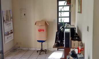 Imagem 2: 3 dormitórios, 1 suítes, 3 banheiro, 4 vagas na garagem