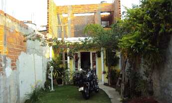 Imagem: 1 dormitório, 1 banheiros, 6 vagas na garagem