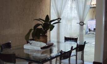 Imagem 6: 4 dormitórios, 1 suítes, 3 banheiro, 7 vagas na garagem, 220M² de Área Construída