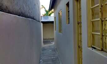 Imagem 3: 2 dormitórios, 1 banheiros, 2 vagas na garagem