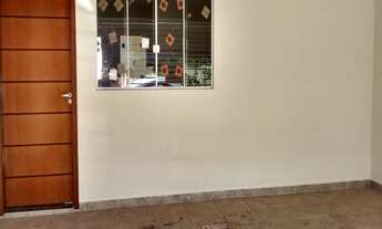 Imagem 3: 2 dormitórios, 1 suítes, 2 banheiro, 2 vagas na garagem, 85M² de Área Construída