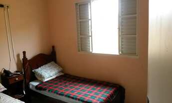 Imagem 6: 2 dormitórios, 1 suítes, 2 banheiro, 2 vagas na garagem, 120M² de Área Construída