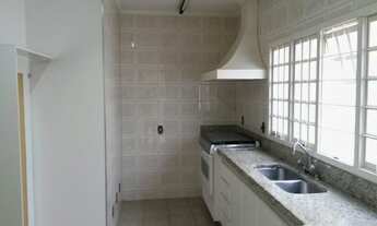 Imagem 4: 2 dormitórios, 2 suíte, 4 banheiro, 4 vagas na garagem, 300M² de Área Construída