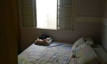 Imagem: 2 dormitórios, 1 banheiros, 2 vagas na