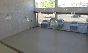 Imagem: 3 banheiro, 8 vagas na garagem, 280M² de