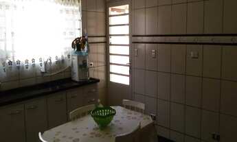 Imagem 4: 2 dormitórios, 2 banheiro, 2 vagas na garagem, 166M² de Área Construída